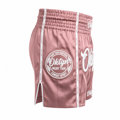 Short Muay Thai OKTAGON rose profil droit medaillon brode